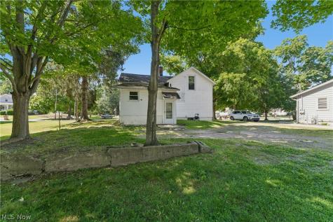83 E Main Street Seville OH 44273