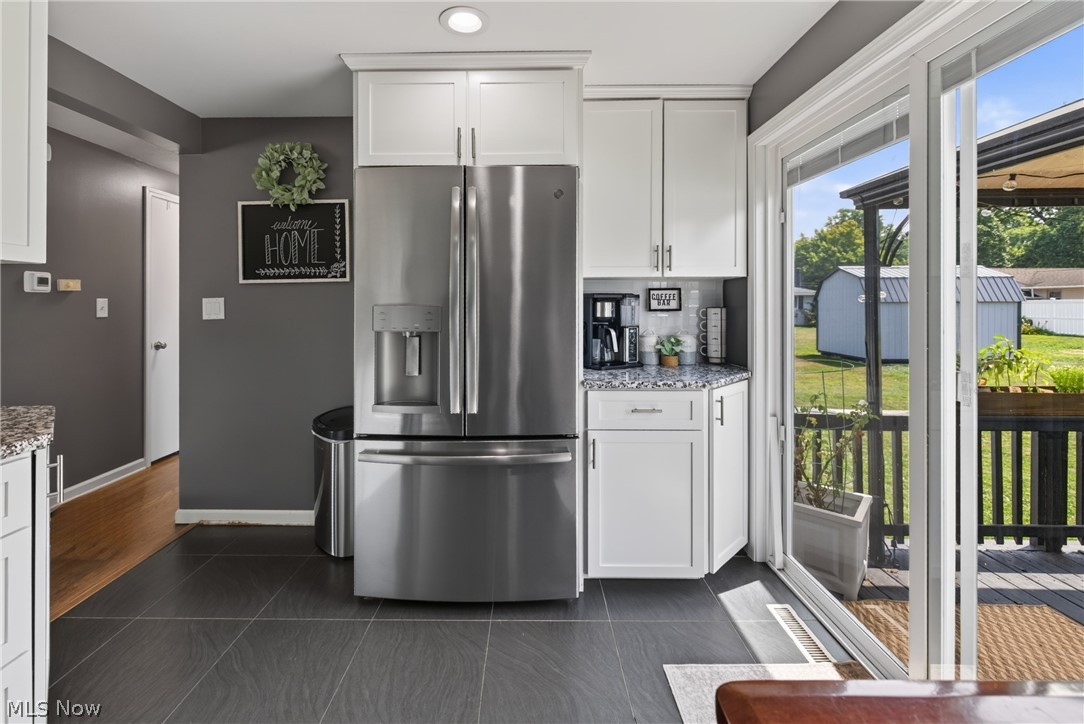 46785 Middle Ridge Road Amherst OH 44001