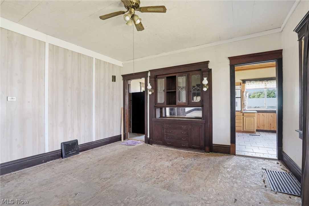 112 4th Street Frazeysburg OH 43822
