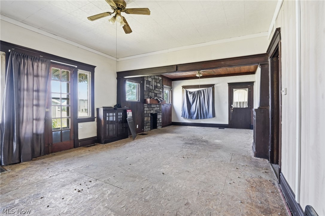 112 4th Street Frazeysburg OH 43822