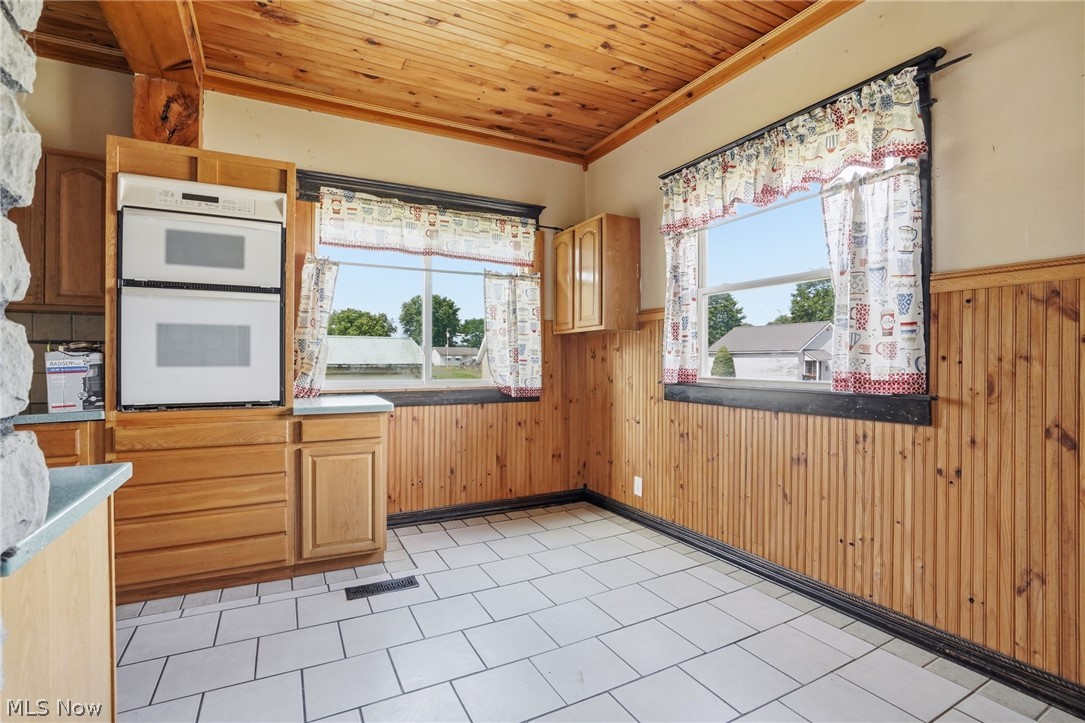 112 4th Street Frazeysburg OH 43822