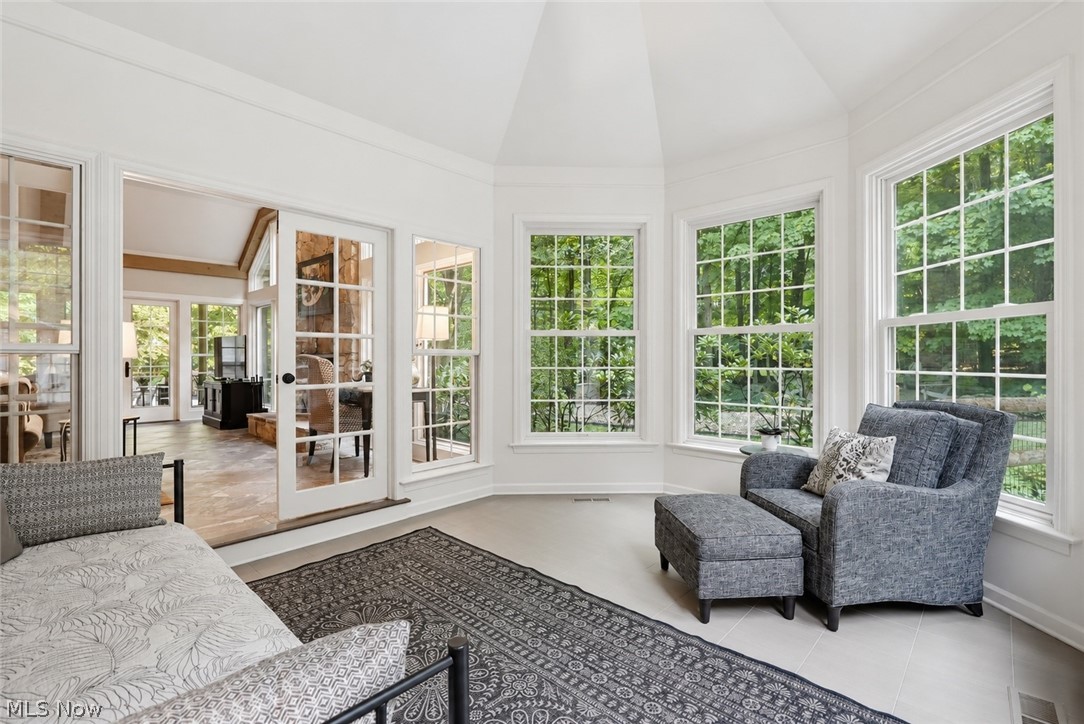 15265 Suffolk Lane Chagrin Falls OH 44022