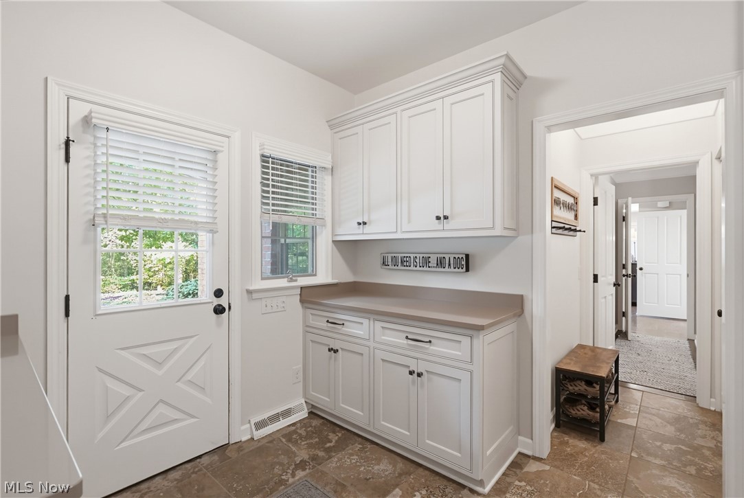 15265 Suffolk Lane Chagrin Falls OH 44022