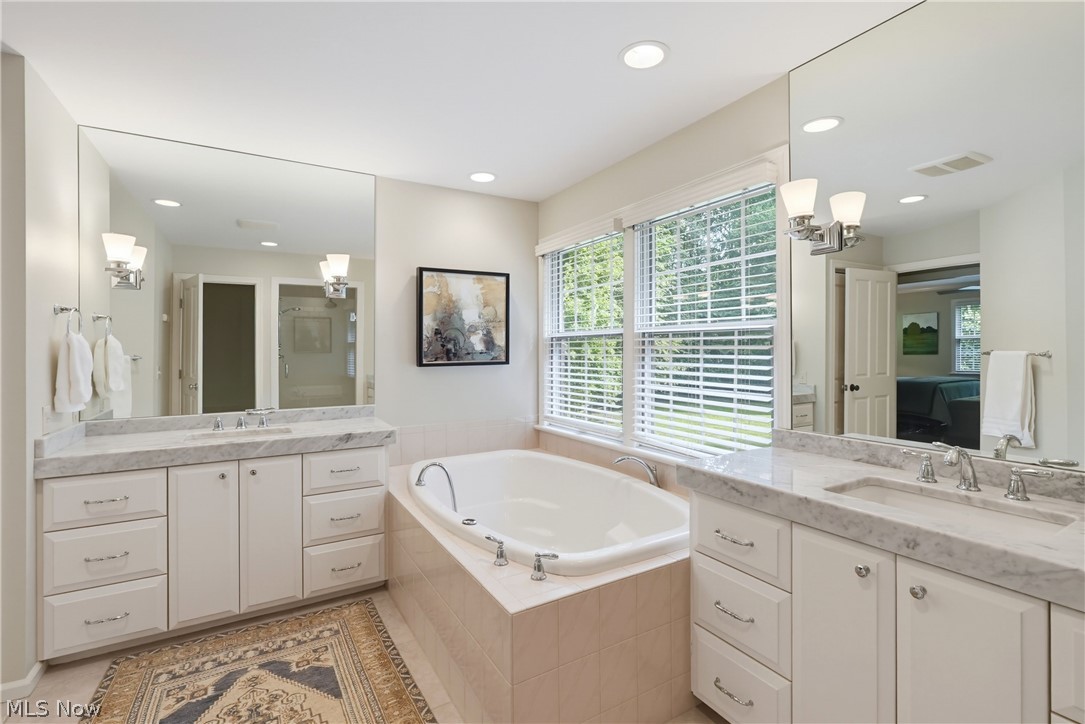 15265 Suffolk Lane Chagrin Falls OH 44022