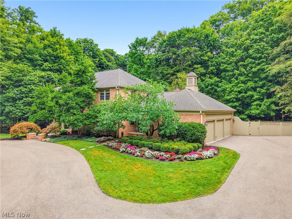 15265 Suffolk Lane Chagrin Falls OH 44022