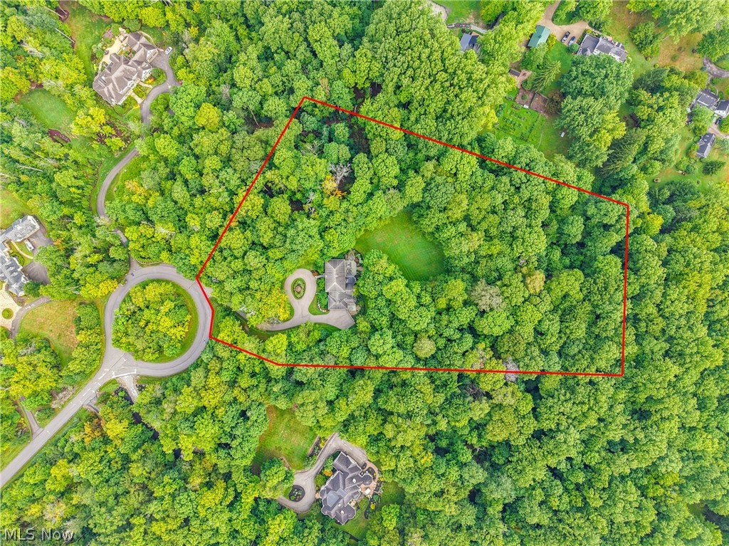 15265 Suffolk Lane Chagrin Falls OH 44022