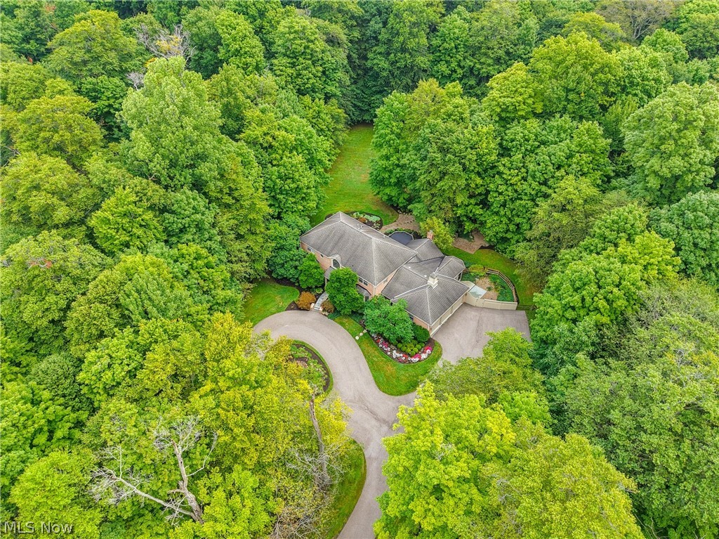 15265 Suffolk Lane Chagrin Falls OH 44022