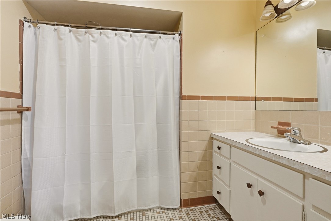 2208 Cleveland Road Wooster OH 44691
