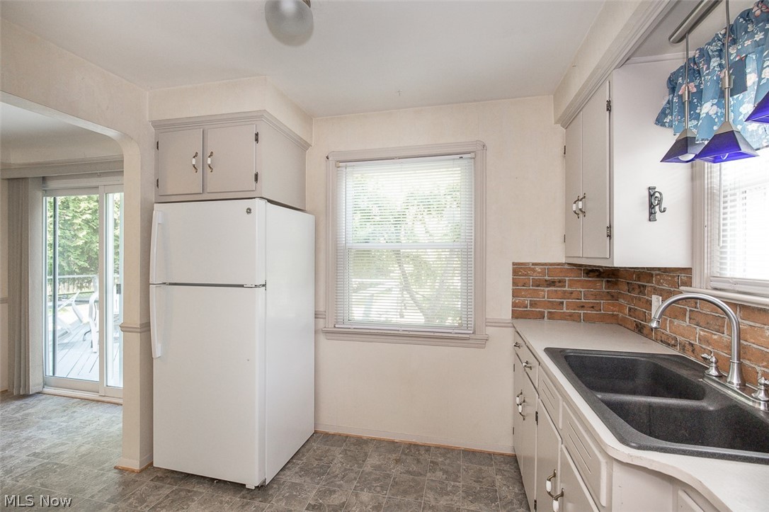 6453 W 130th Street Parma Heights OH 44130