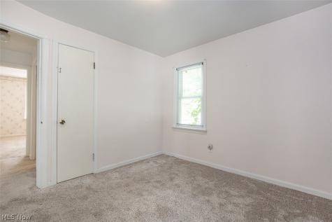 6453 W 130th Street Parma Heights OH 44130