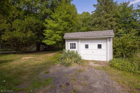 6453 W 130th Street Parma Heights OH 44130