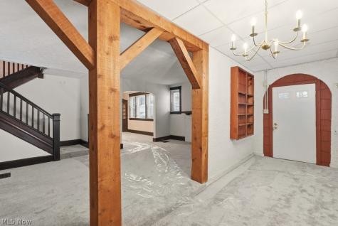 1899 Hillside Terrace Akron OH 44305