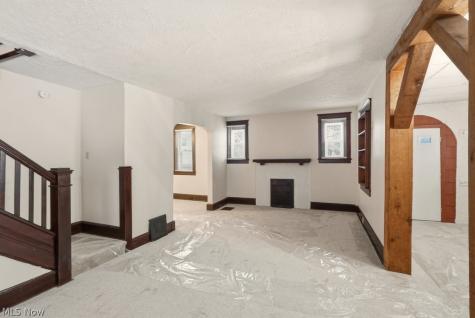 1899 Hillside Terrace Akron OH 44305