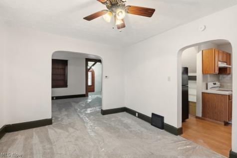 1899 Hillside Terrace Akron OH 44305