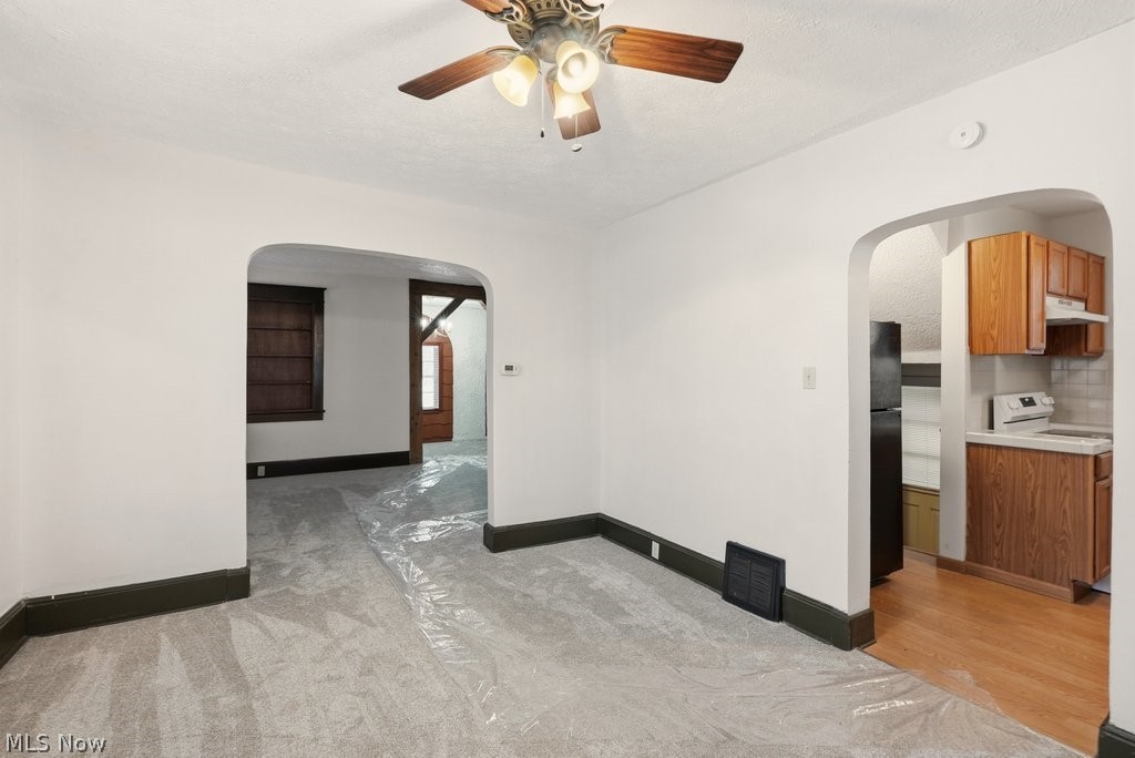 1899 Hillside Terrace Akron OH 44305
