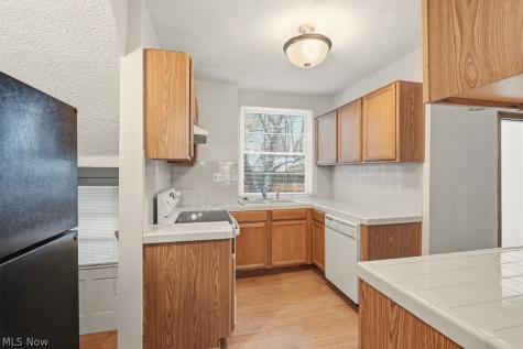 1899 Hillside Terrace Akron OH 44305
