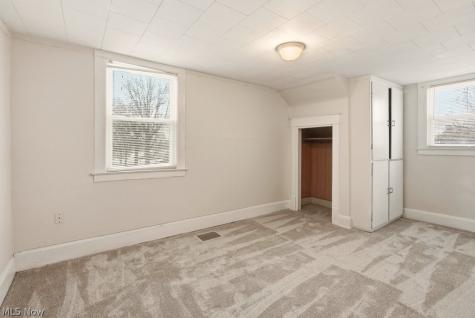1899 Hillside Terrace Akron OH 44305