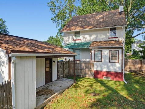 1899 Hillside Terrace Akron OH 44305