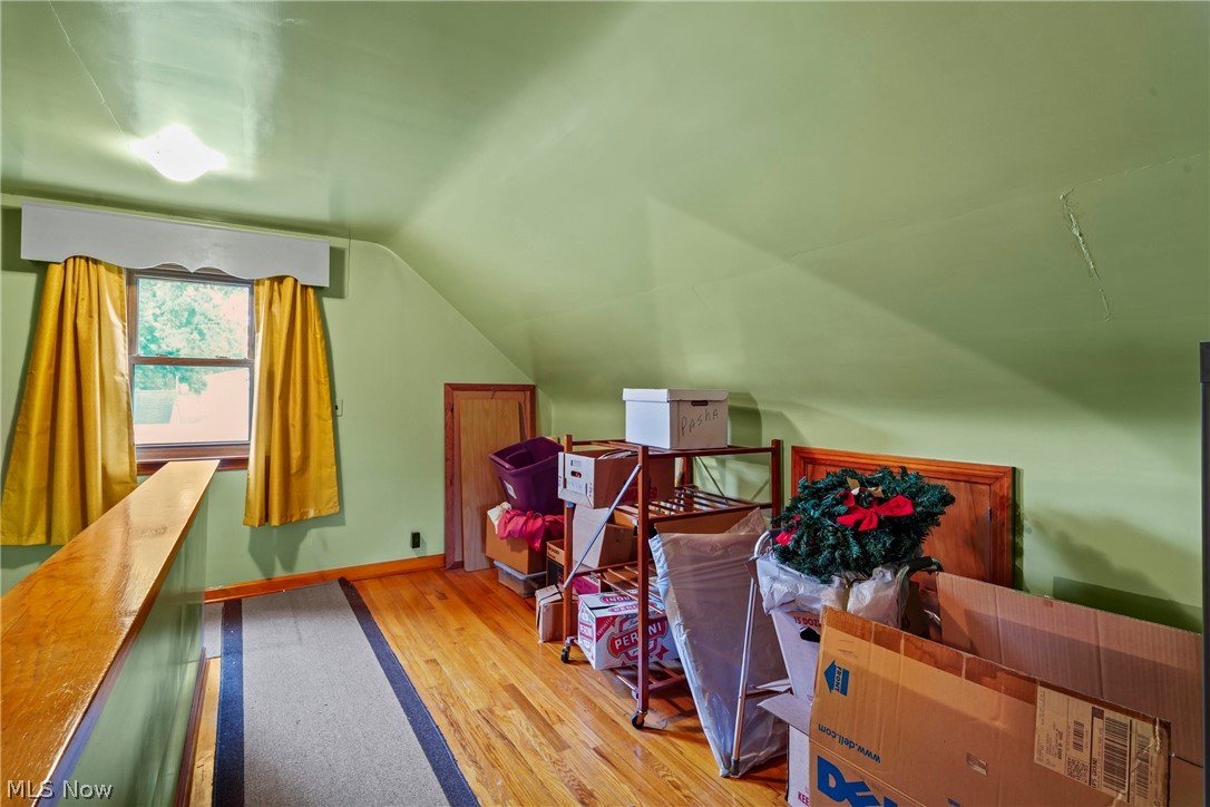 1861 Lexington Avenue NW Warren OH 44485
