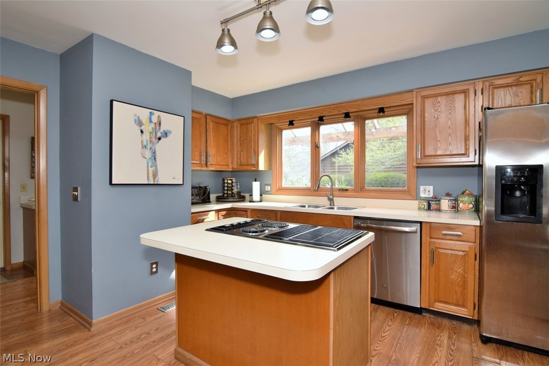 6470 Woodhawk Drive Mayfield Heights OH 44124
