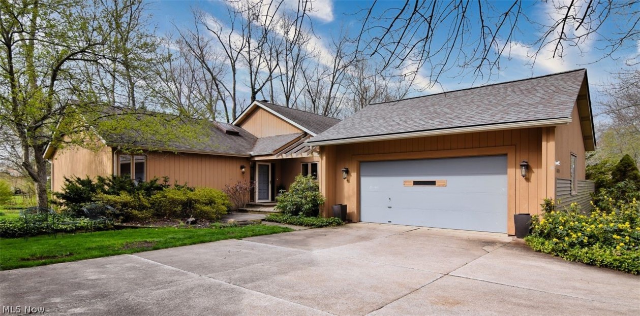 6470 Woodhawk Drive Mayfield Heights OH 44124