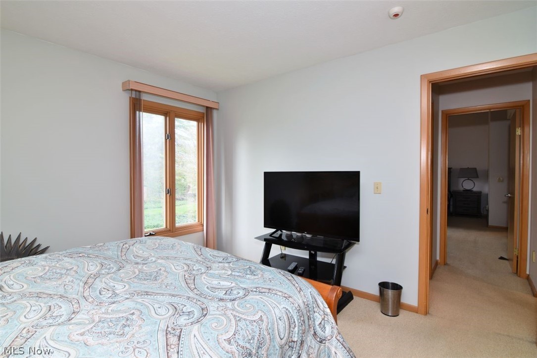 6470 Woodhawk Drive Mayfield Heights OH 44124