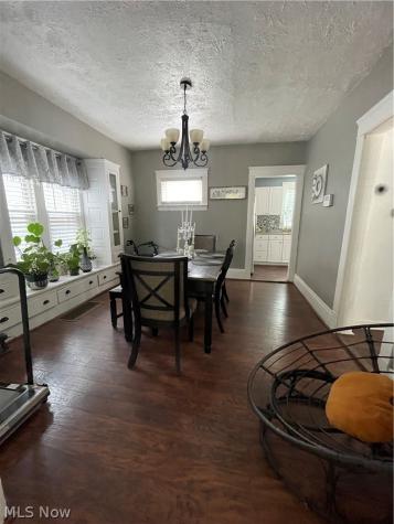 2092 W 87th Street Cleveland OH 44102