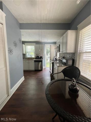 2092 W 87th Street Cleveland OH 44102