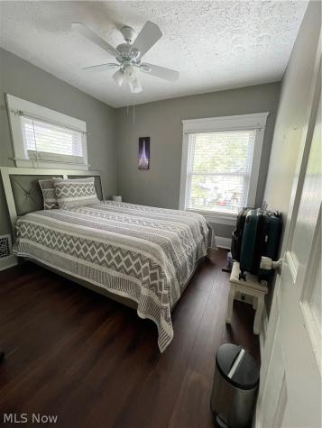2092 W 87th Street Cleveland OH 44102