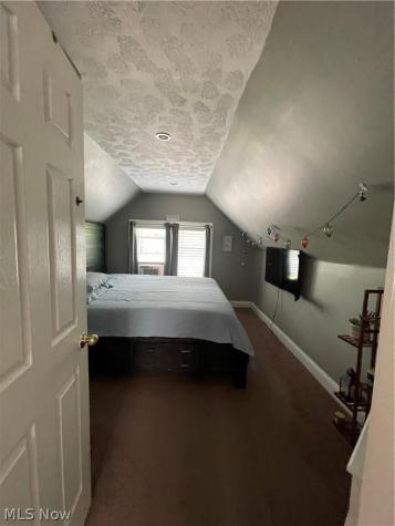 2092 W 87th Street Cleveland OH 44102