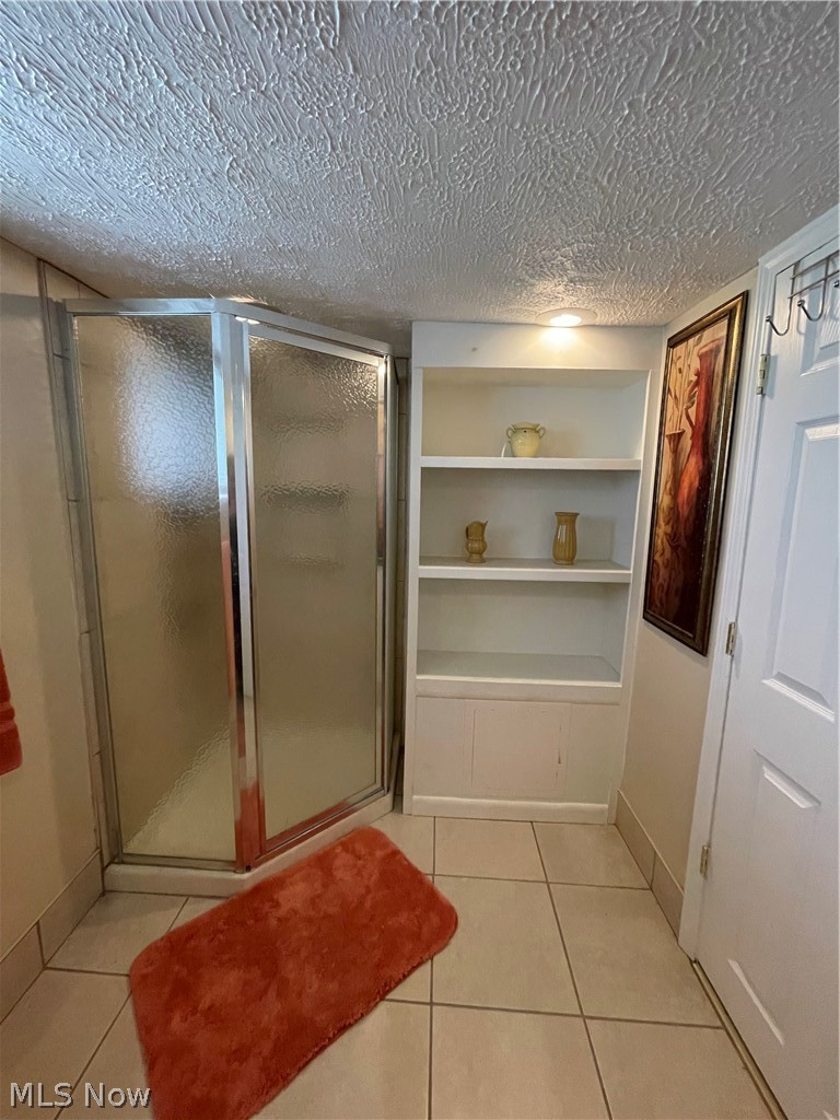 2092 W 87th Street Cleveland OH 44102