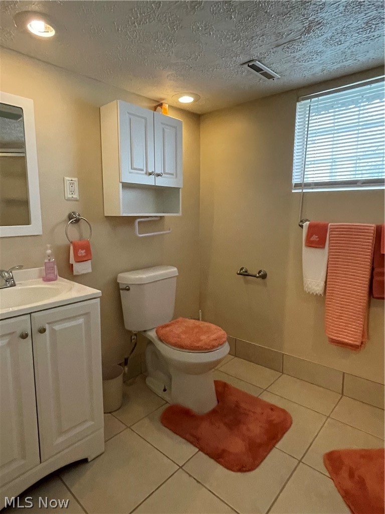 2092 W 87th Street Cleveland OH 44102