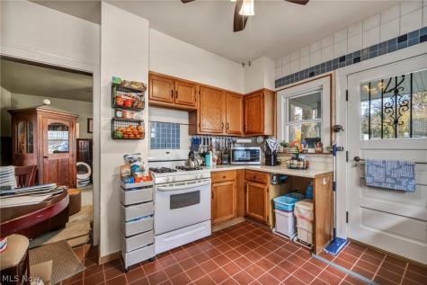 2205 Grandview Avenue Cleveland Heights OH 44106