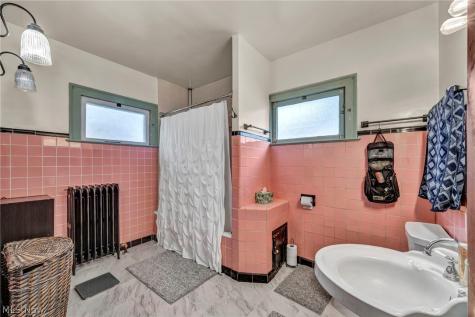 2205 Grandview Avenue Cleveland Heights OH 44106