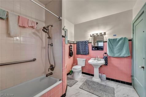 2205 Grandview Avenue Cleveland Heights OH 44106
