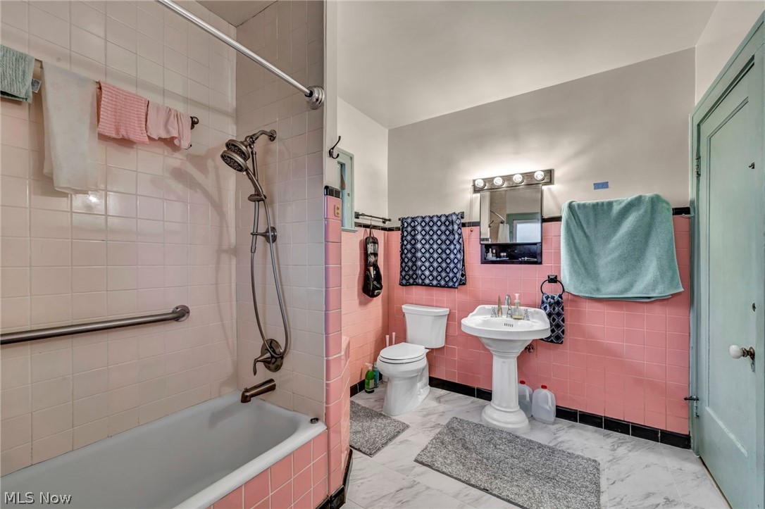 2205 Grandview Avenue Cleveland Heights OH 44106