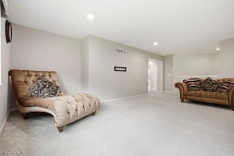 9313 W Hampton Drive North Royalton OH 44133