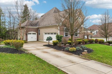 9313 W Hampton Drive North Royalton OH 44133