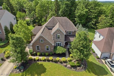 9313 W Hampton Drive North Royalton OH 44133