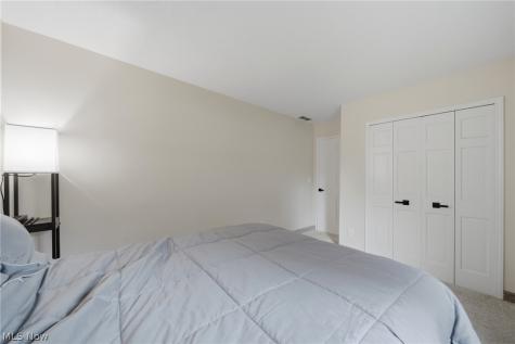 7179 Darrow Road Hudson OH 44236