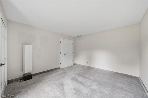 7179 Darrow Road Hudson OH 44236