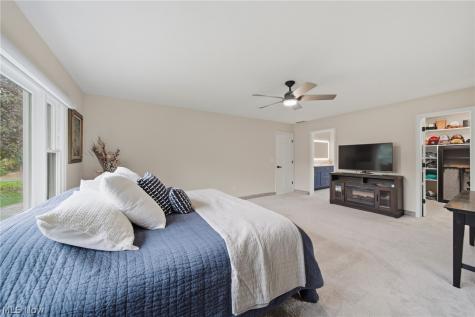 7179 Darrow Road Hudson OH 44236