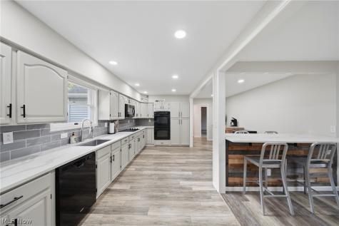 7179 Darrow Road Hudson OH 44236