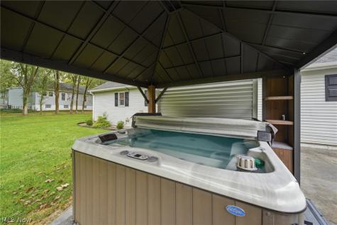 7179 Darrow Road Hudson OH 44236