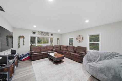 7179 Darrow Road Hudson OH 44236