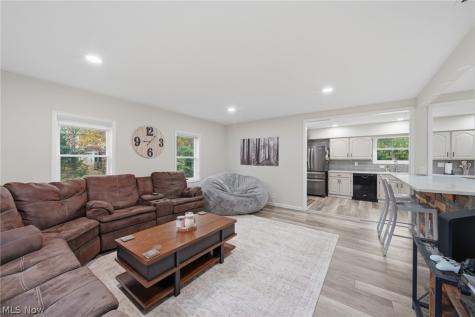 7179 Darrow Road Hudson OH 44236