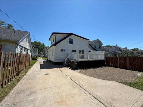 4202 Albertly Avenue Parma OH 44134