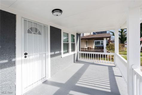 15401 Macauley Avenue Cleveland OH 44110