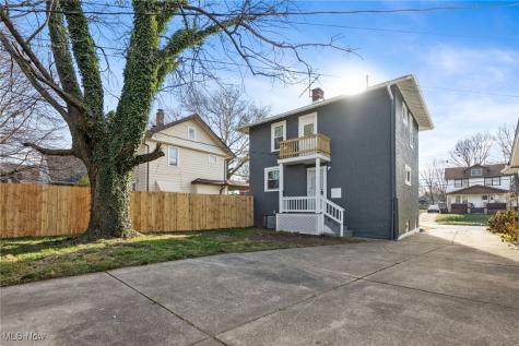 15401 Macauley Avenue Cleveland OH 44110