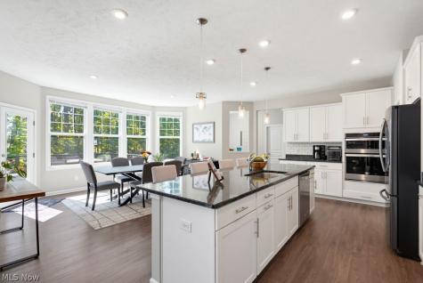 6973 Hawthorn Trace Independence OH 44131